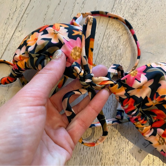 2/$15 🍍 NEW SHEIN Floral String Bikini - Picture 9 of 9